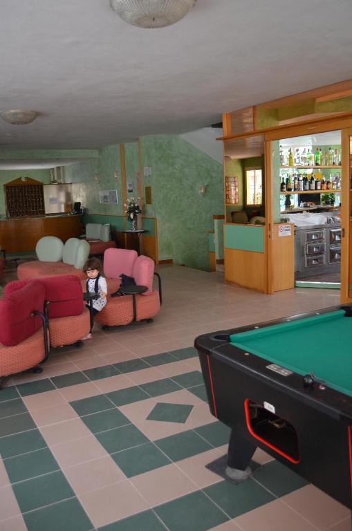 Hotel Aiglon Ріміні Екстер'єр фото