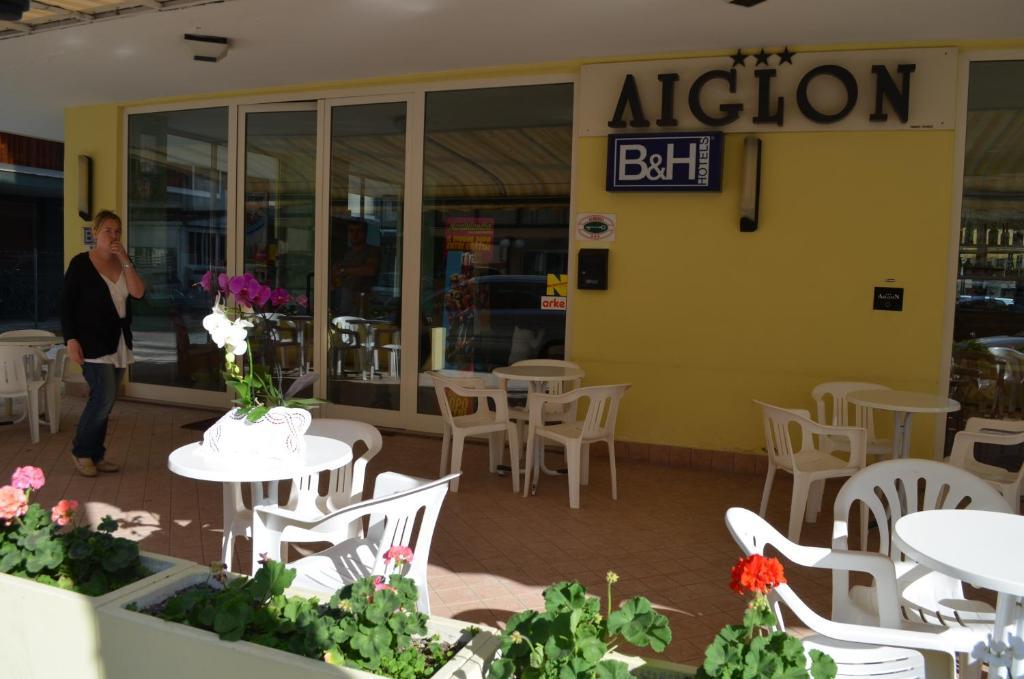 Hotel Aiglon Ріміні Екстер'єр фото